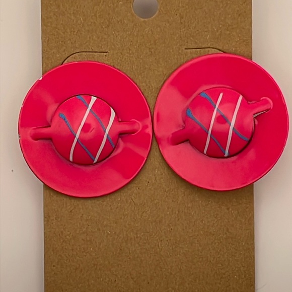 1980โs Pink Circular Painted Metal Stud Earrings (F121) - Picture 1 of 7